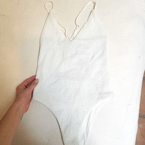 GORGEOUS TORI PRAVER SWIMSUIT